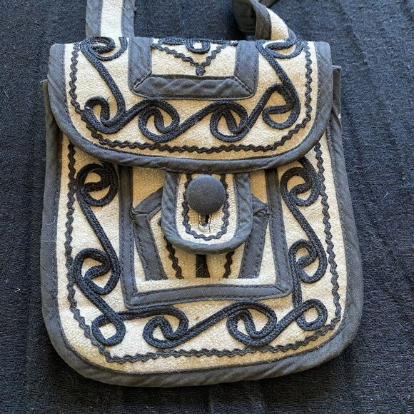 Vintage 90’s Solola Handwoven Wool/Cotton Crossbody Bag. - Picture 10 of 13